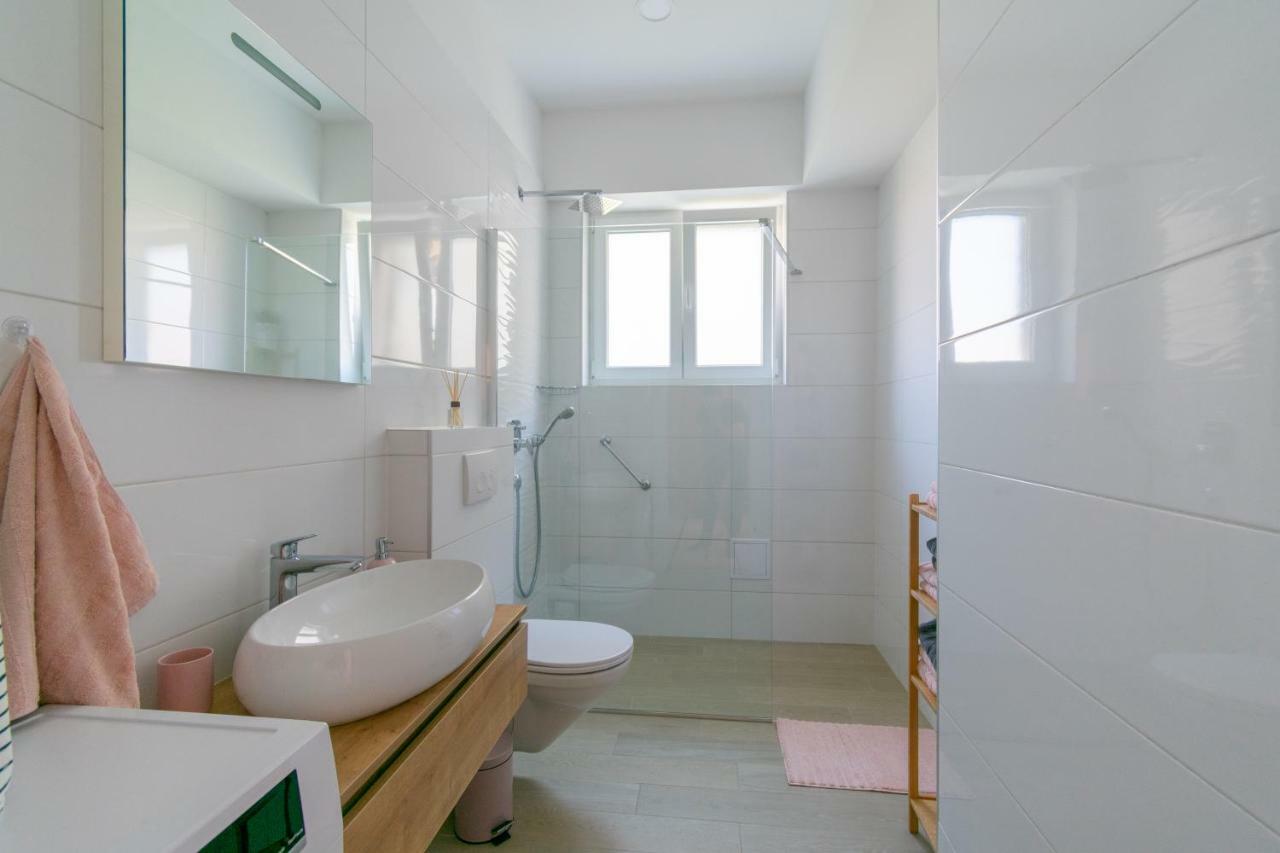 Ferienwohnung Apartman Rhapsody Split Exterior foto
